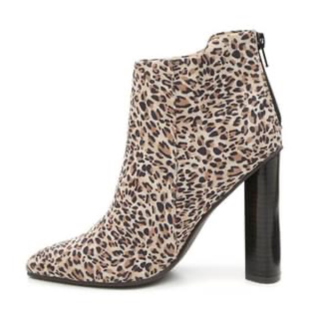 Qupid Parma Bootie womens size 6 with box.  Worn once.